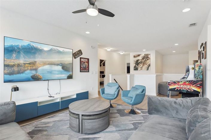 Image No.16-8 Bed House for sale