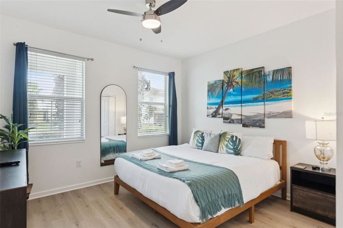 Image No.18-8 Bed House for sale