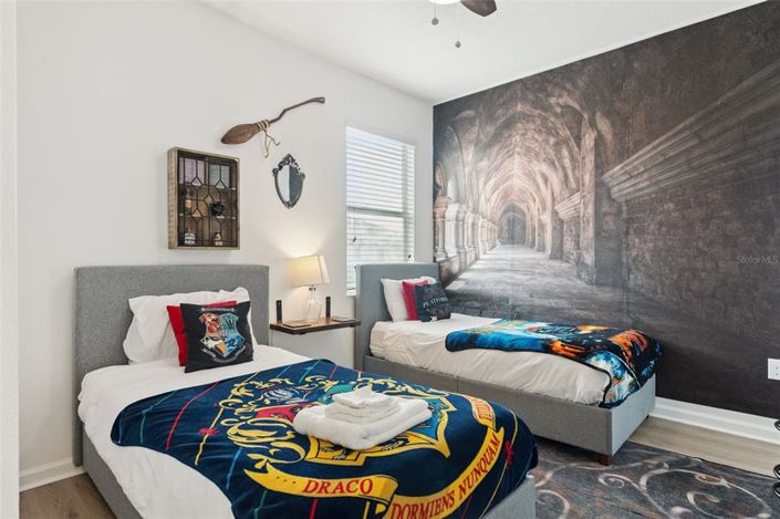 Image No.24-8 Bed House for sale