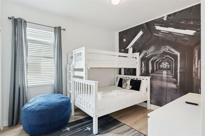 Image No.25-8 Bed House for sale