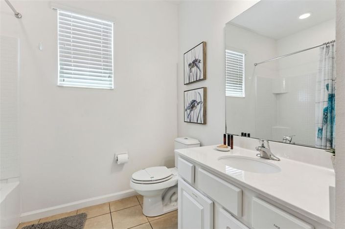 Image No.29-8 Bed House for sale