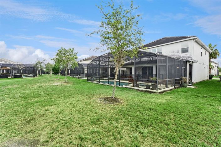 Image No.41-8 Bed House for sale