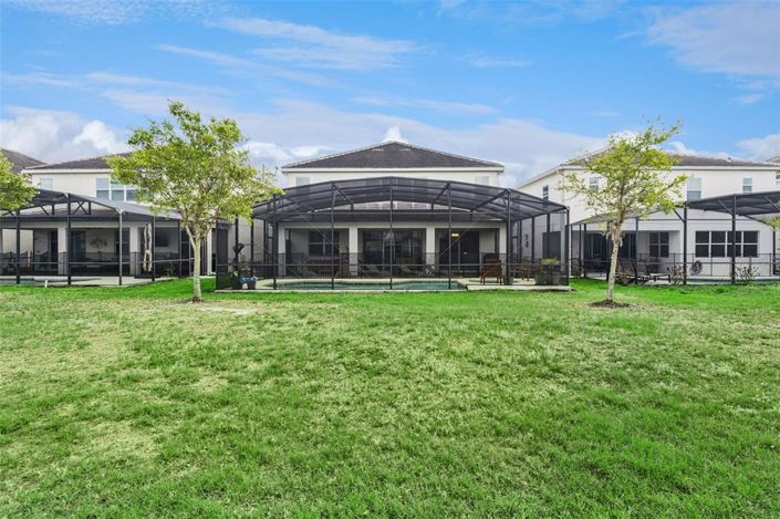 Image No.42-8 Bed House for sale