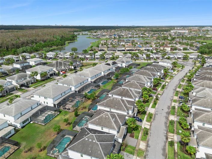 Image No.51-8 Bed House for sale