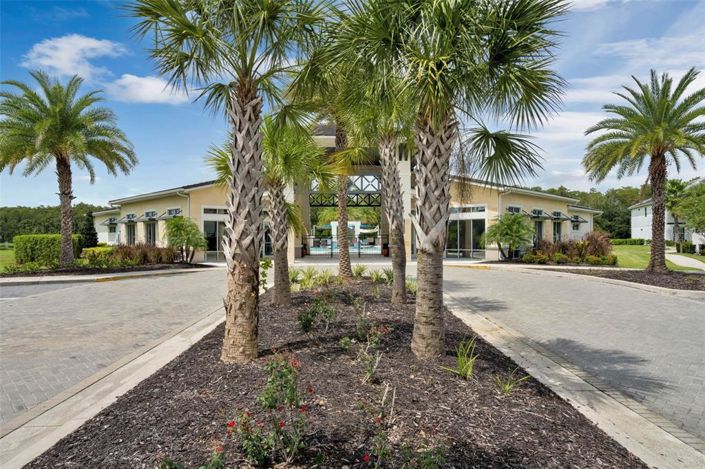 Image No.52-8 Bed House for sale