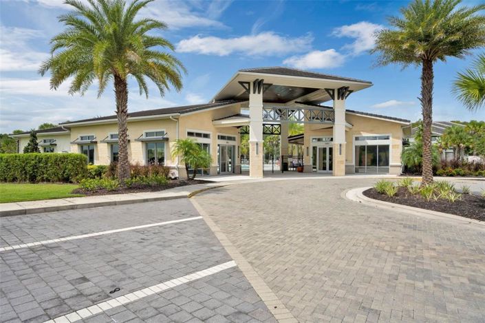 Image No.53-8 Bed House for sale