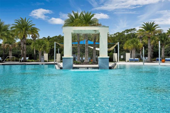 Image No.60-8 Bed House for sale