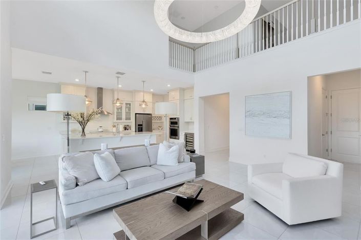 Image No.16-4 Bed House for sale