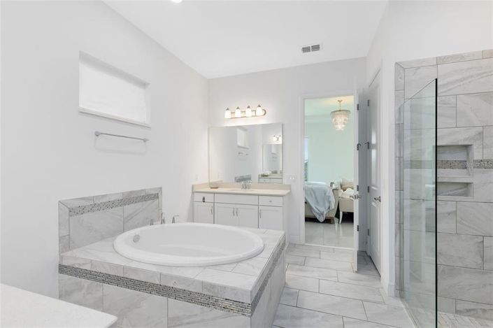 Image No.28-4 Bed House for sale