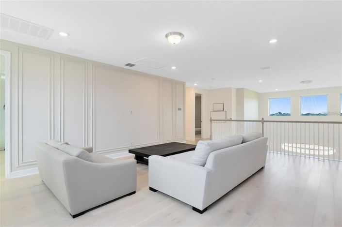 Image No.35-4 Bed House for sale