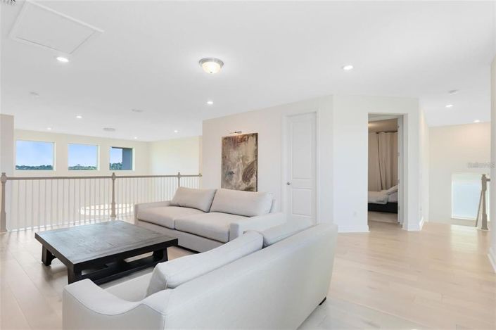 Image No.36-4 Bed House for sale