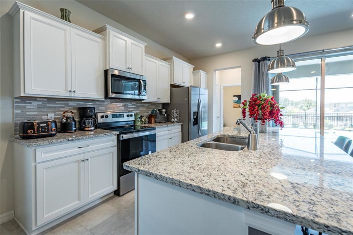 Image No.10-5 Bed House for sale