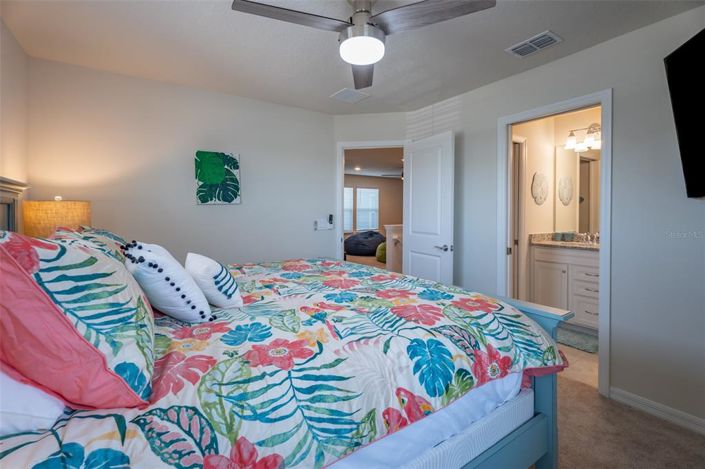 Image No.22-5 Bed House for sale