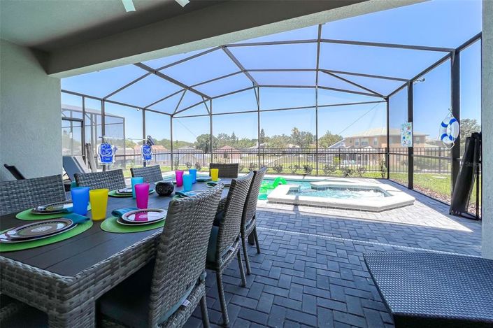 Image No.32-5 Bed House for sale