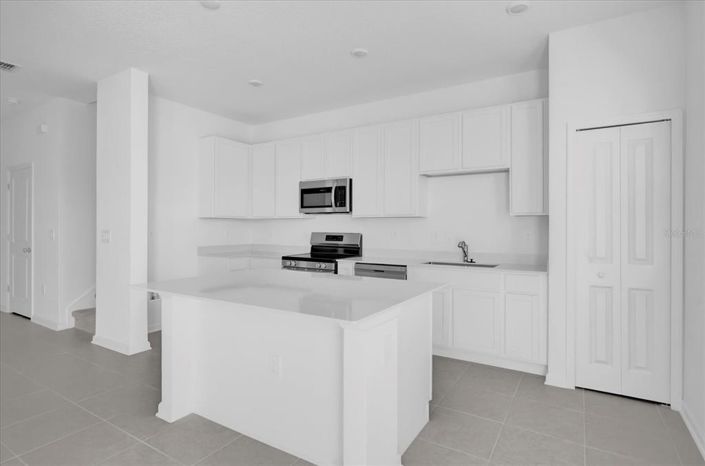 Image No.10-3 Bed Townhouse for sale