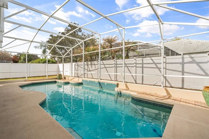 Image No.17-5 Bed House for sale