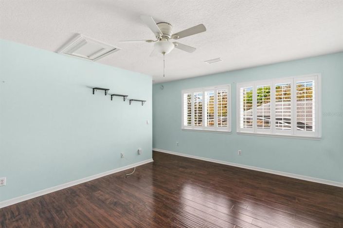 Image No.29-5 Bed House for sale