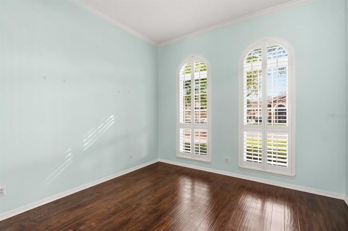 Image No.36-5 Bed House for sale