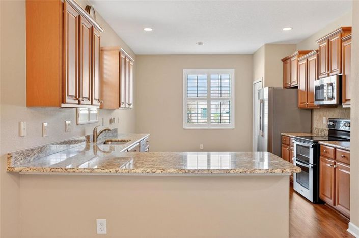 Image No.17-3 Bed House for sale