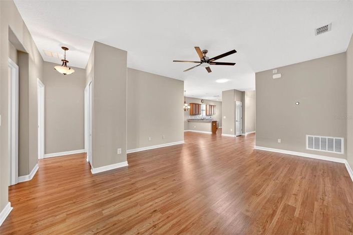 Image No.32-3 Bed House for sale