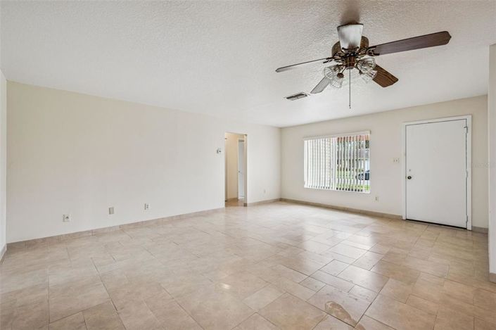 Image No.4-Maison de 2 chambres à vendre à Saint John