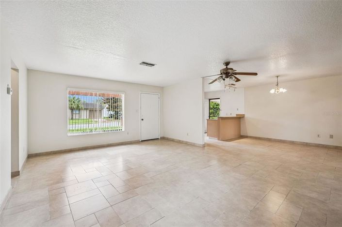 Image No.6-Maison de 2 chambres à vendre à Saint John