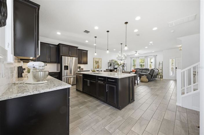 Image No.23-3 Bed Townhouse for sale