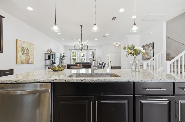 Image No.24-3 Bed Townhouse for sale