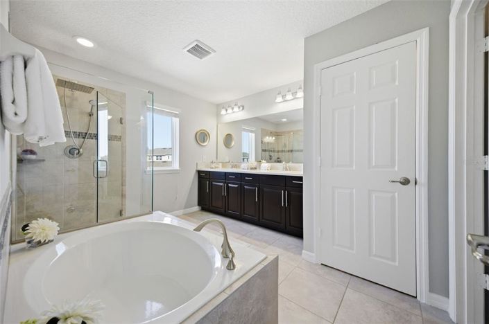 Image No.35-3 Bed Townhouse for sale