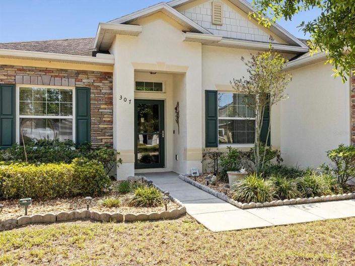 Image No.2-Maison de 4 chambres à vendre à Saint John