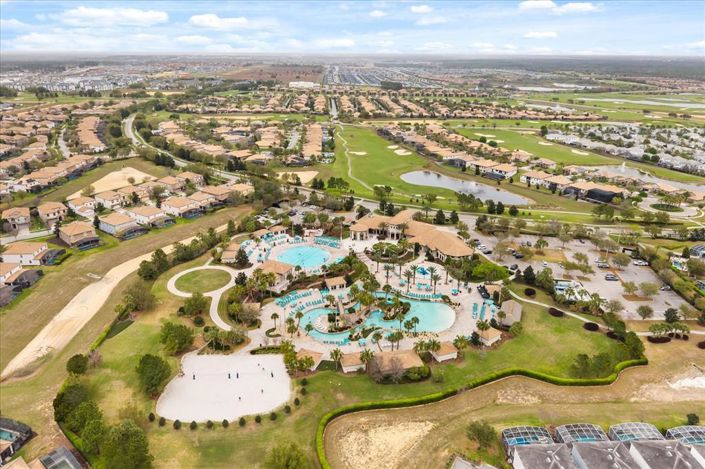 Image No.37-4 Bed Townhouse for sale