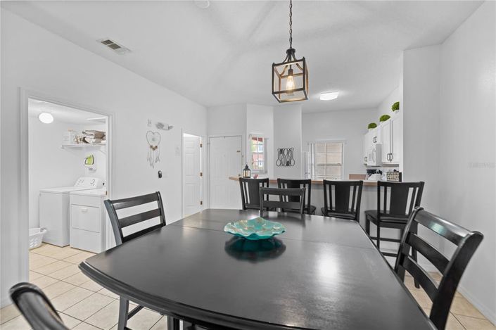 Image No.12-3 Bed Townhouse for sale