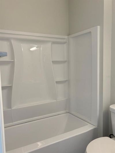 Image No.20-3 Bed Townhouse for sale