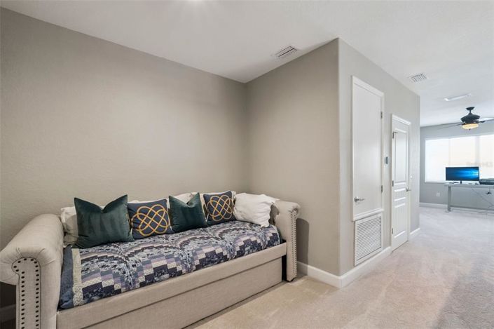 Image No.17-3 Bed Townhouse for sale