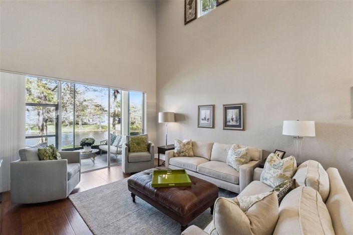 Image No.5-3 Bed Townhouse for sale