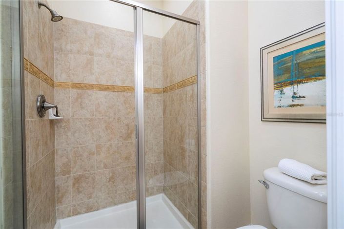 Image No.21-5 Bed Townhouse for sale