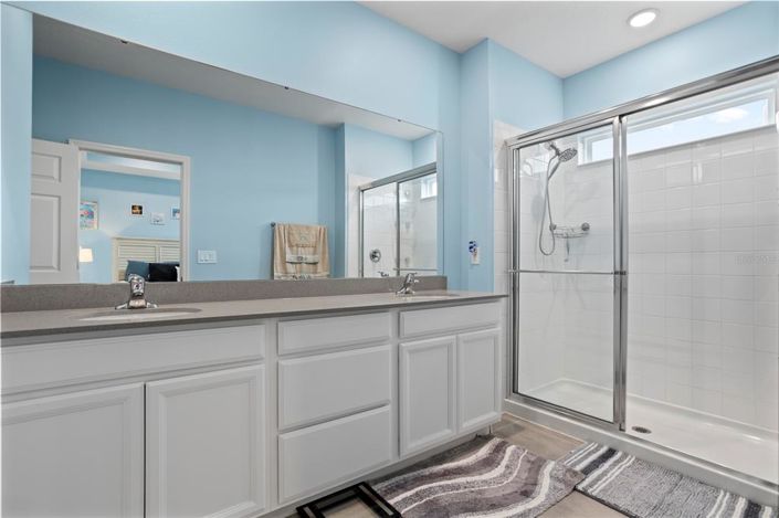 Image No.29-3 Bed Townhouse for sale