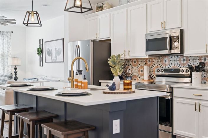 Image No.11-3 Bed Townhouse for sale