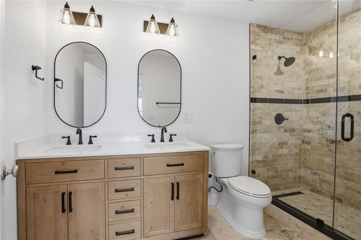 Image No.26-5 Bed House for sale