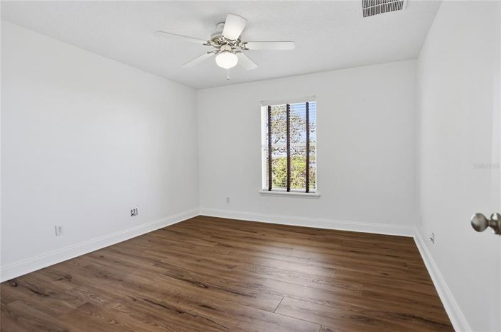 Image No.28-5 Bed House for sale