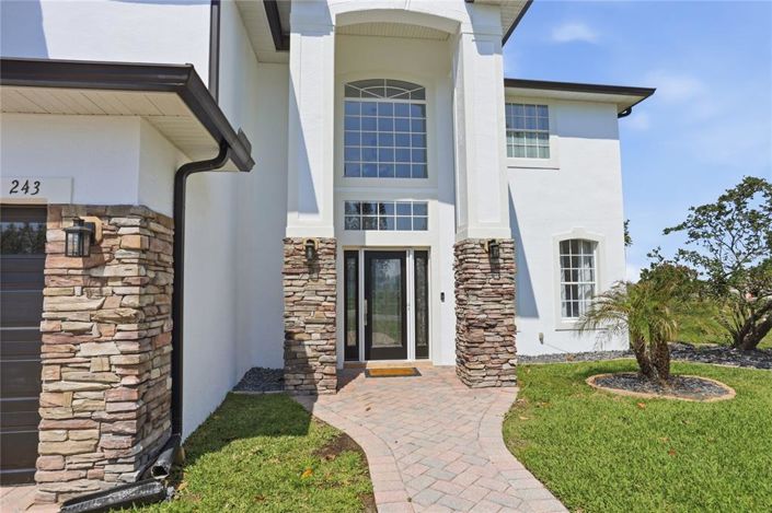 Image No.4-5 Bed House for sale