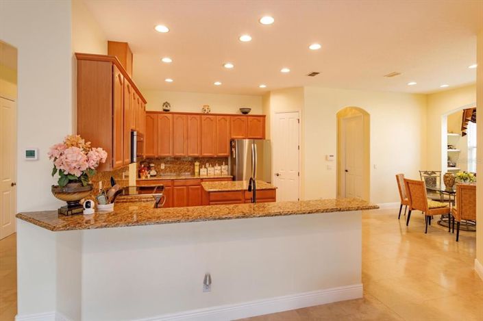 Image No.9-4 Bed House for sale