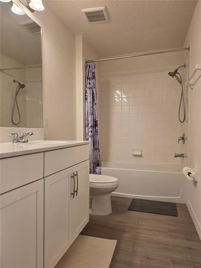 Image No.17-4 Bed House for sale