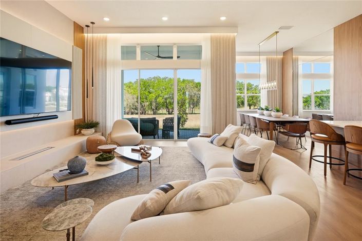 Image No.10-6 Bed House for sale