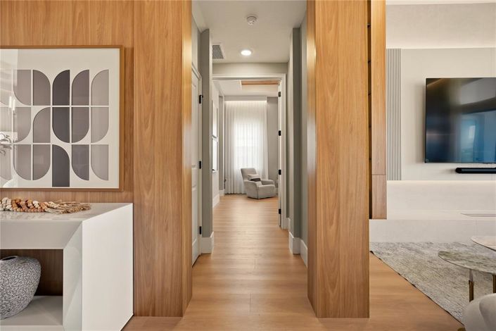 Image No.18-6 Bed House for sale