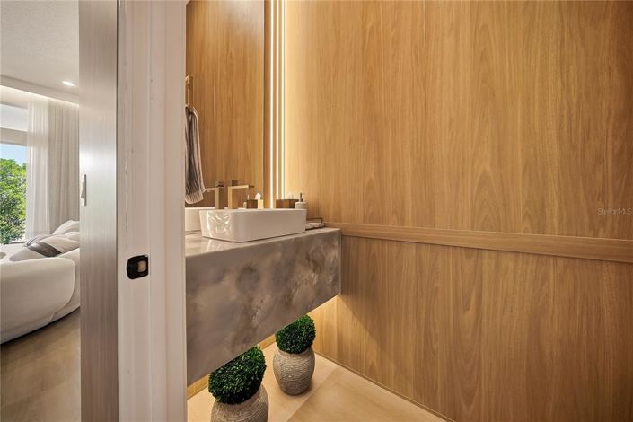 Image No.39-6 Bed House for sale