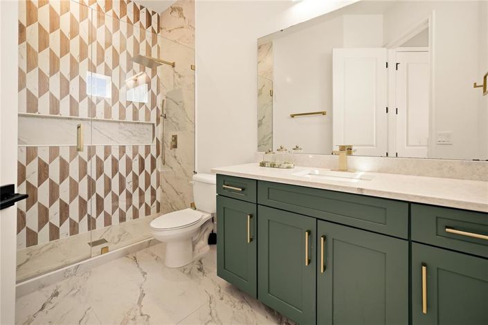 Image No.45-6 Bed House for sale