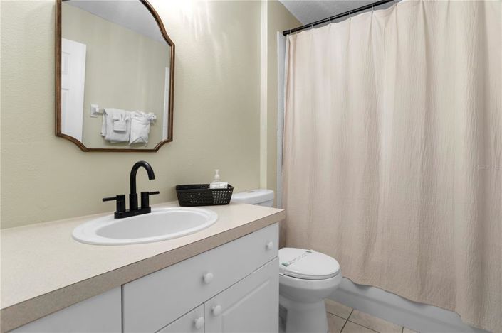 Image No.28-3 Bed Townhouse for sale