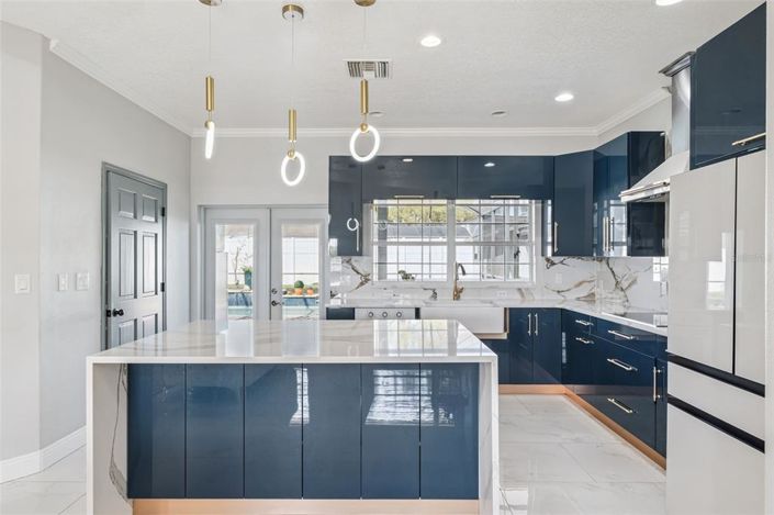 Image No.11-6 Bed House for sale