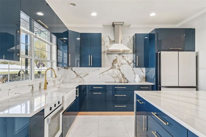 Image No.13-6 Bed House for sale